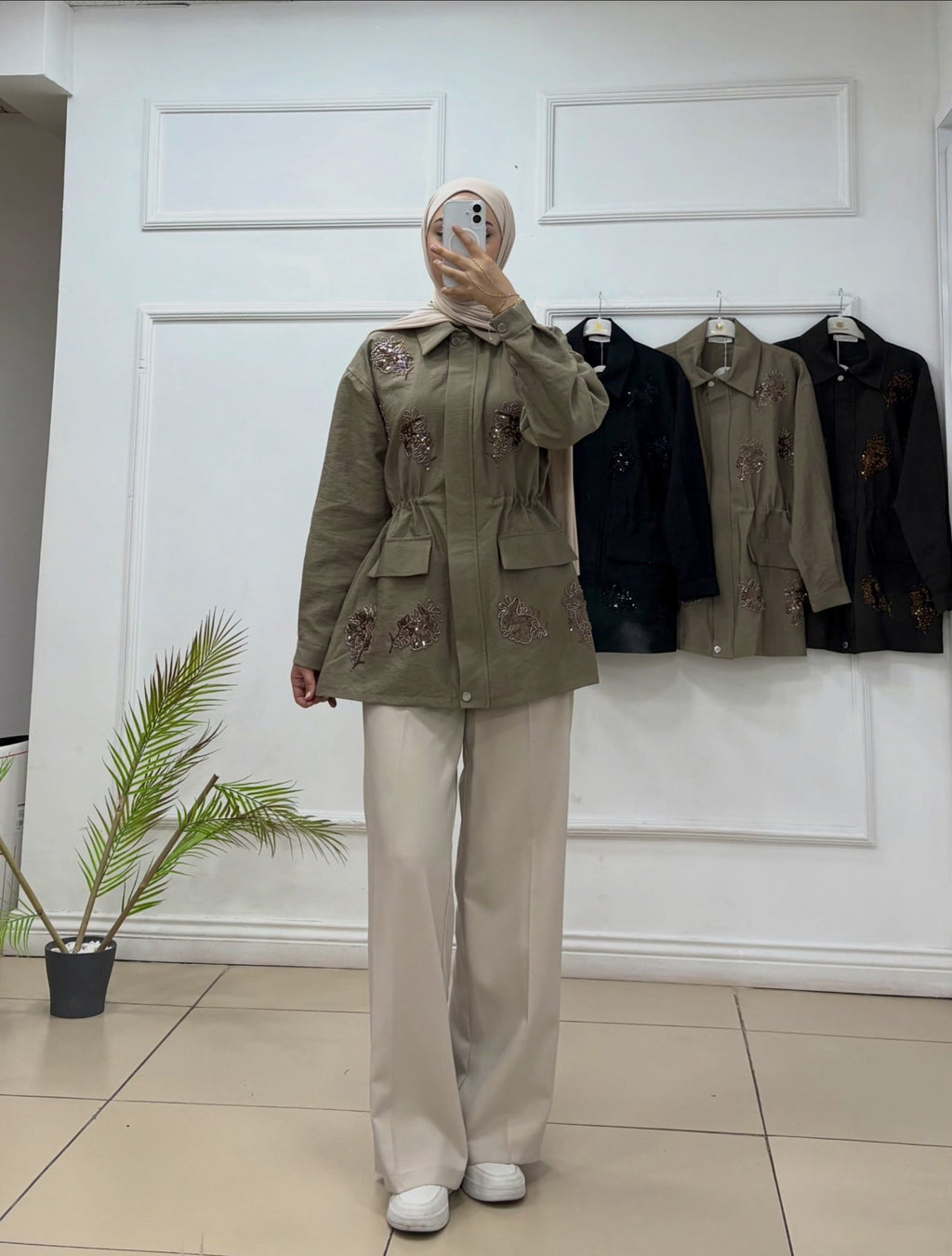 Paraşüt Kumaş Belden Lastikli Taş Detaylı İki Cepli Ceket - Cadde Butik