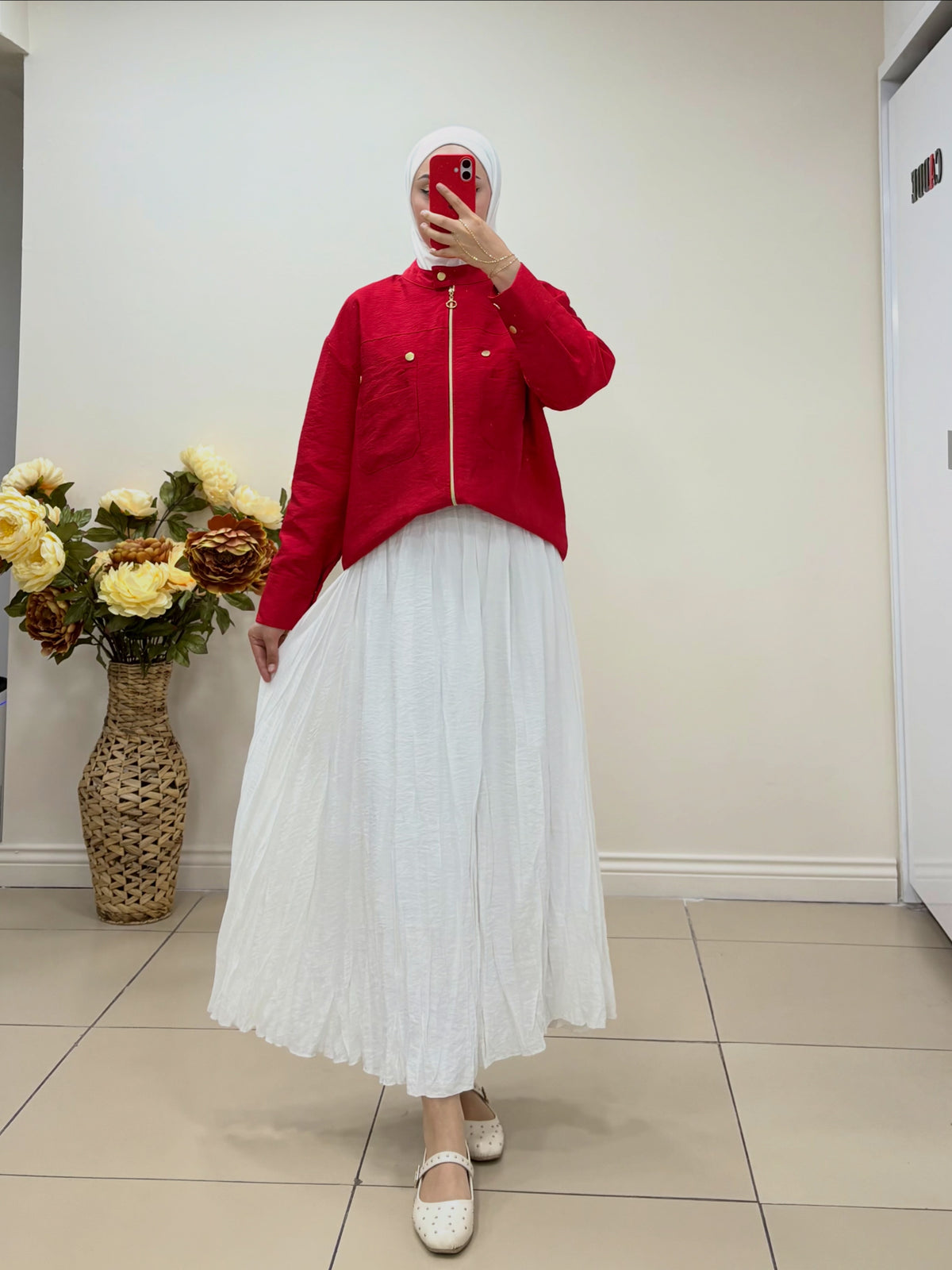 Fermuarlı Gold Düğme Detaylı Kısa Ceket