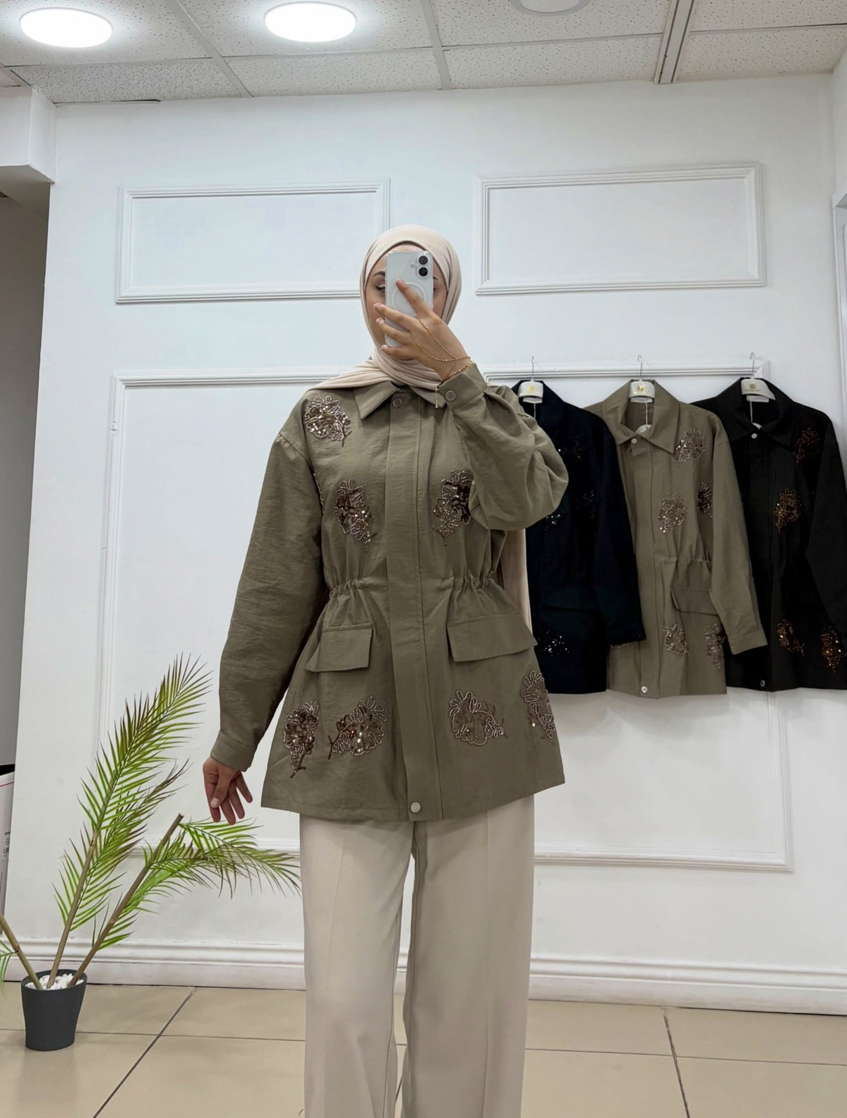 Paraşüt Kumaş Belden Lastikli Taş Detaylı İki Cepli Ceket - Cadde Butik