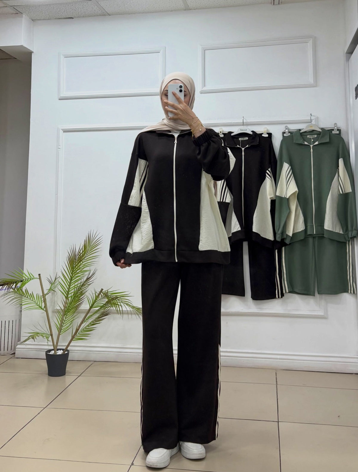 Kolları Çizgili Spor Takım - Cadde Butik