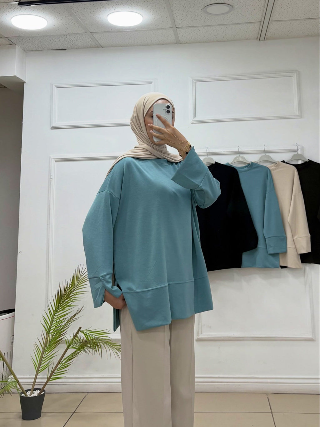 Altı Fırfırlı Kolu Yırtmaçlı Oyşo Sweat - Cadde Butik