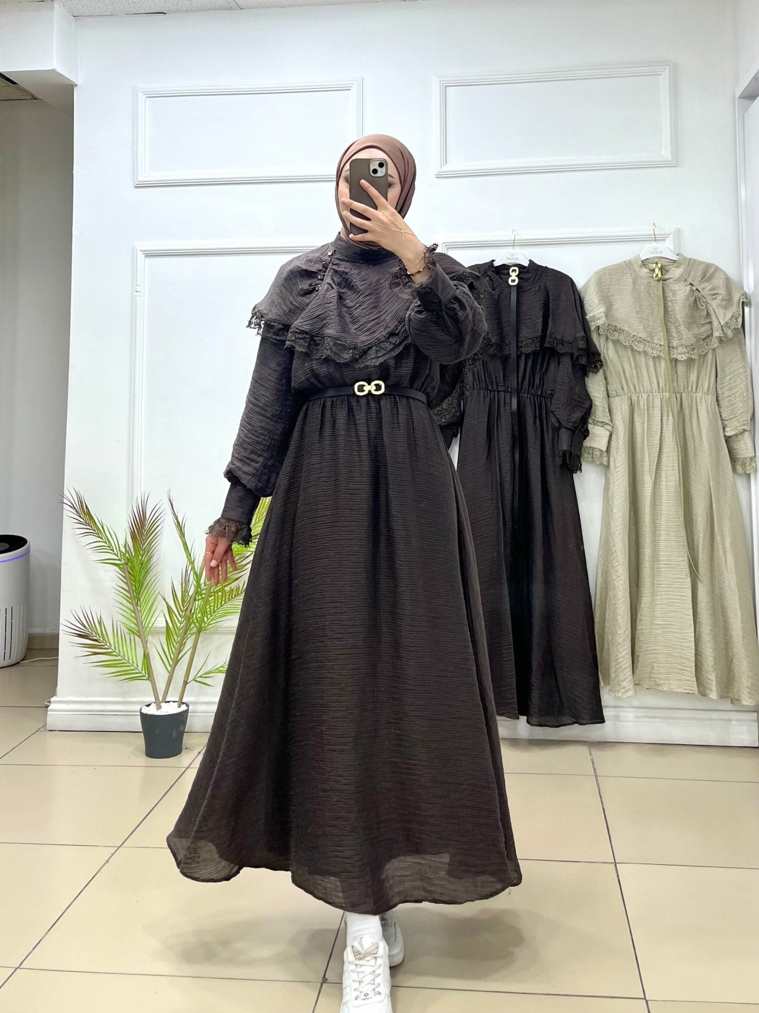Yakası Dantelli Elbise ✨ - Cadde Butik